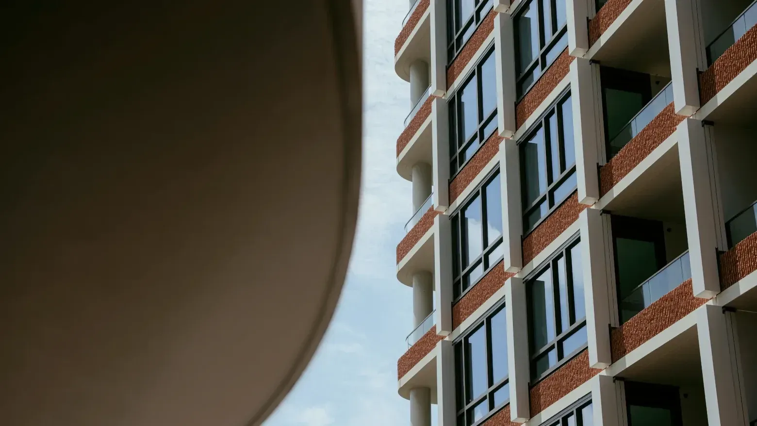 Caulfield Place photo 16