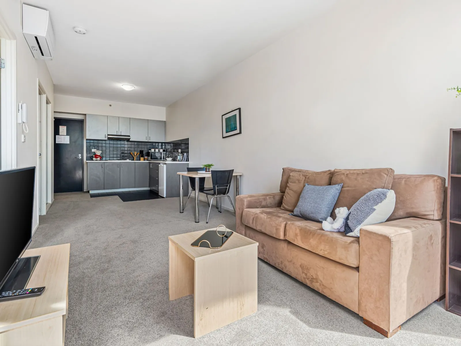 Student Living on Lonsdale photo 5