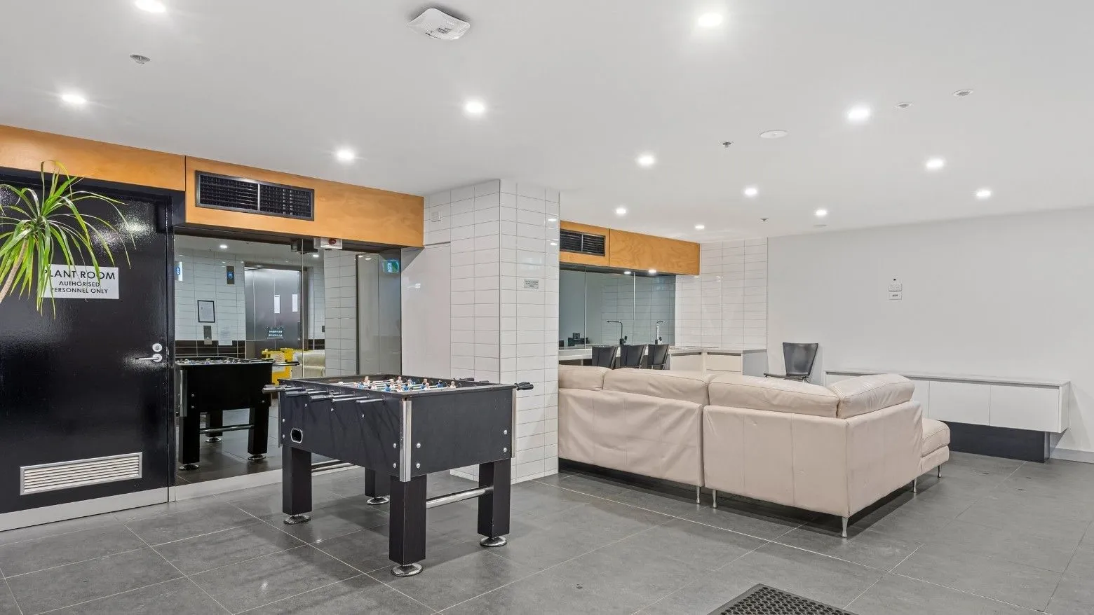 Student Living on Lonsdale photo 11