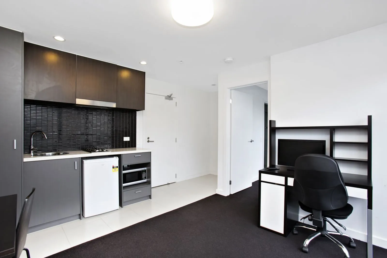 Student Living on Raleigh photo 5