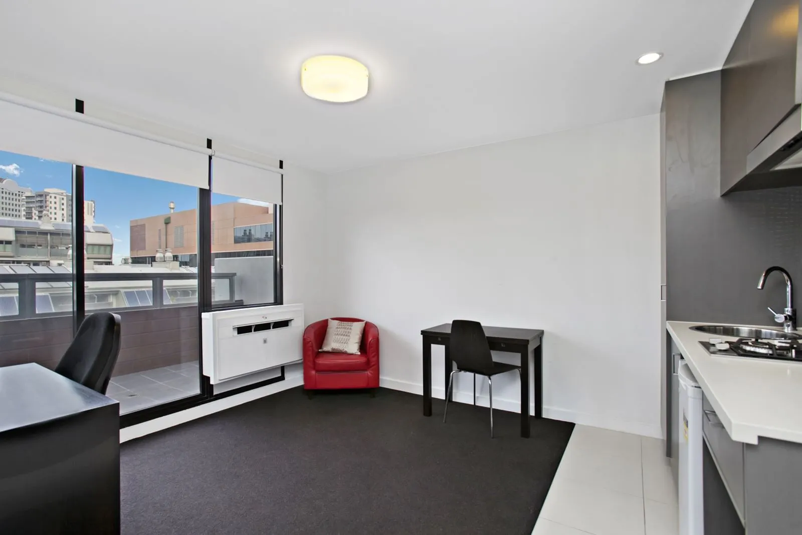 Student Living on Raleigh photo 6