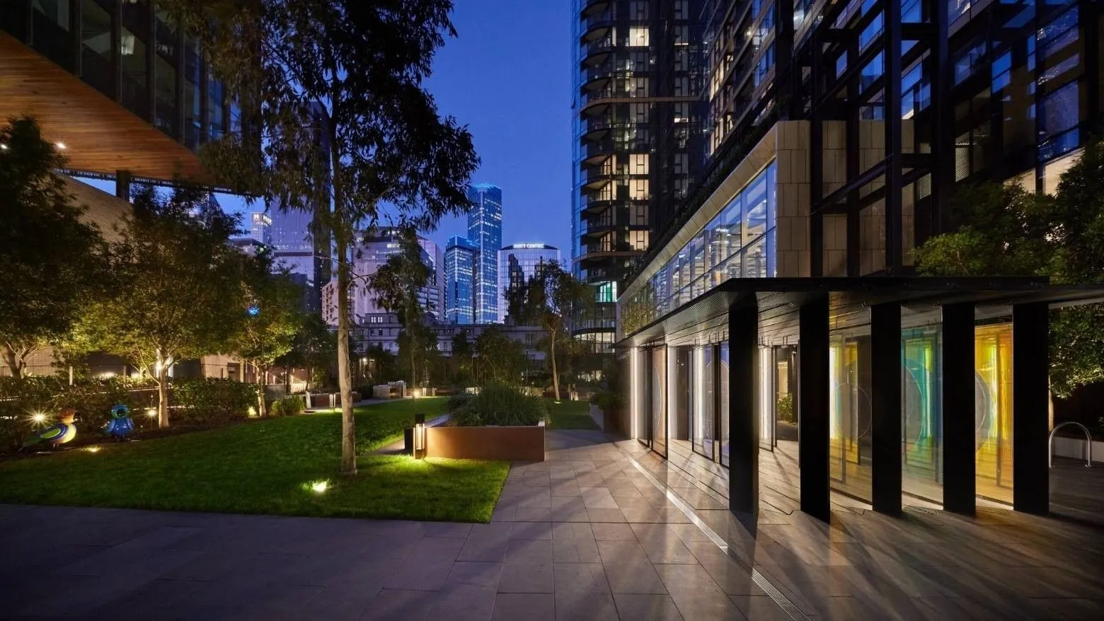 West Tower, Melbourne Quarter photo 18