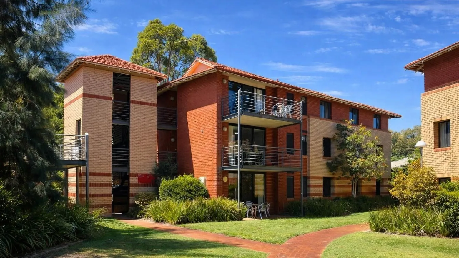 UniLodge at Curtin University - Erica Underwood House photo 3
