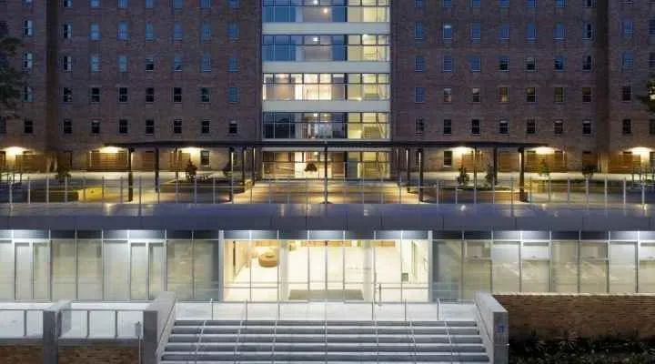 University of Sydney - Queen Mary Building photo 3