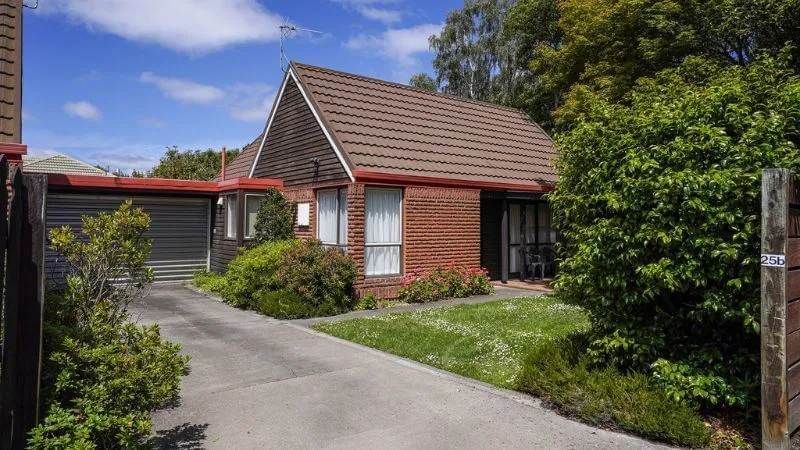 Campus Houses photo 27