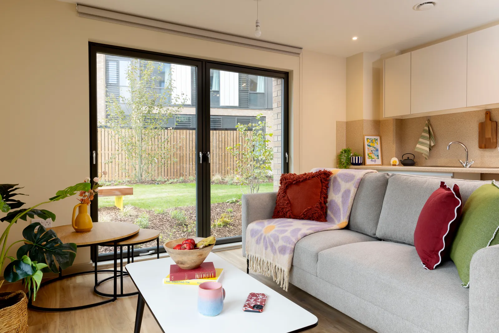 Burnet Court photo 8