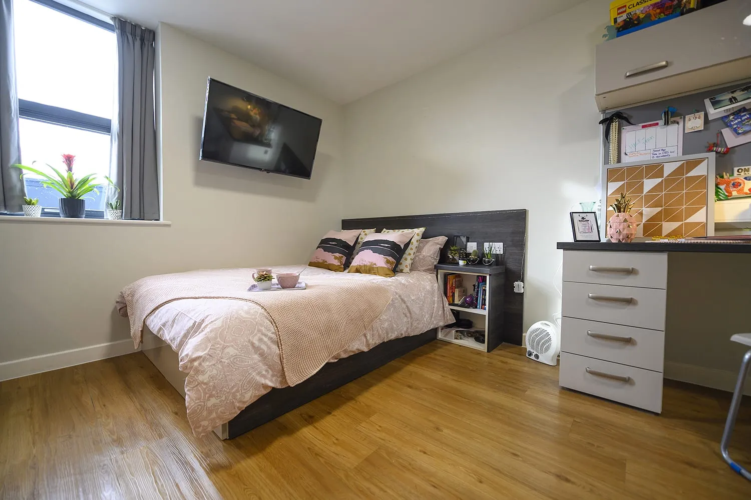 Chronicle House photo 29