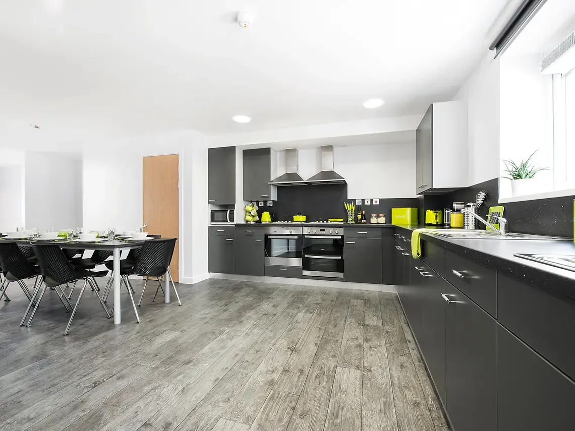 Crescent Place photo 12